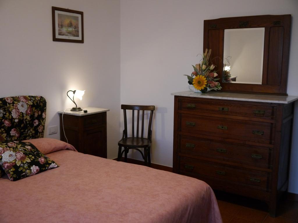 Agriturismo Le Stiacce Saturnia Rum bild